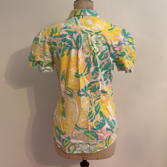 Lily Pulitzer cotton button down with puff sleeves - Picture 5 of 12